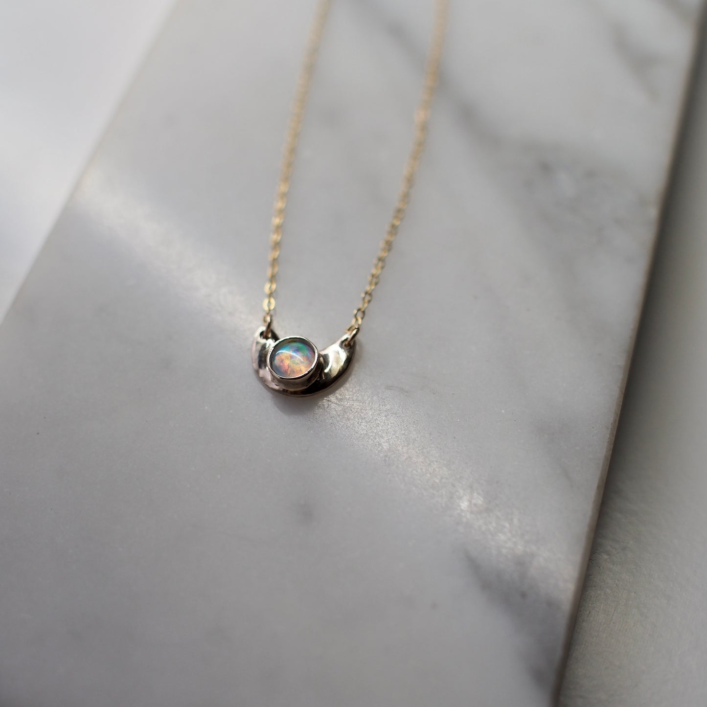 Little Lunar Choker - Dainty Moon Necklace